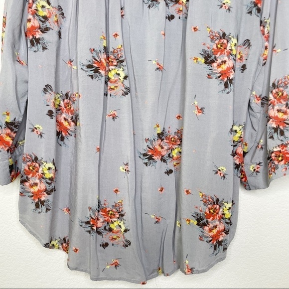 Torrid floral print rayon roll tab blouse top 2X - Picture 7 of 11